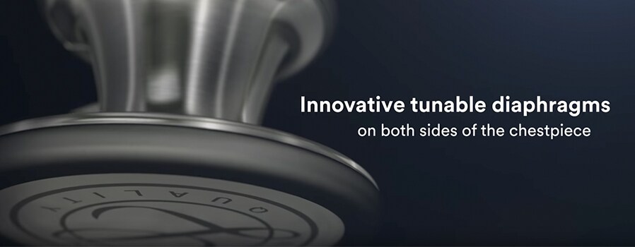 Närbild på ett 3M™ Littmann® Cardiology IV™ Stetoskopbröststycke.

