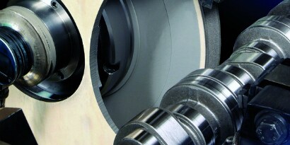 Cylindrical grinding with 3M grinding wheel

