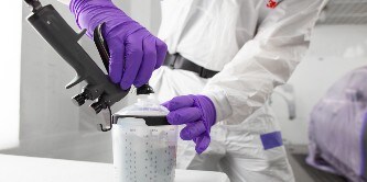 Med 3M™ Performance Sprutpistol kan du uppnå snabbare cykeltider och högre produktivitet
