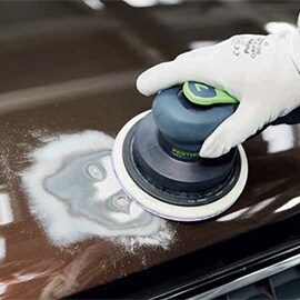 Slipa ner arbetsområdet med 3M Cubitron™ II på en slipmaskin