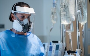 Så här implementerar du ett effektivt program för personlig skyddsutrustning på IVA.
